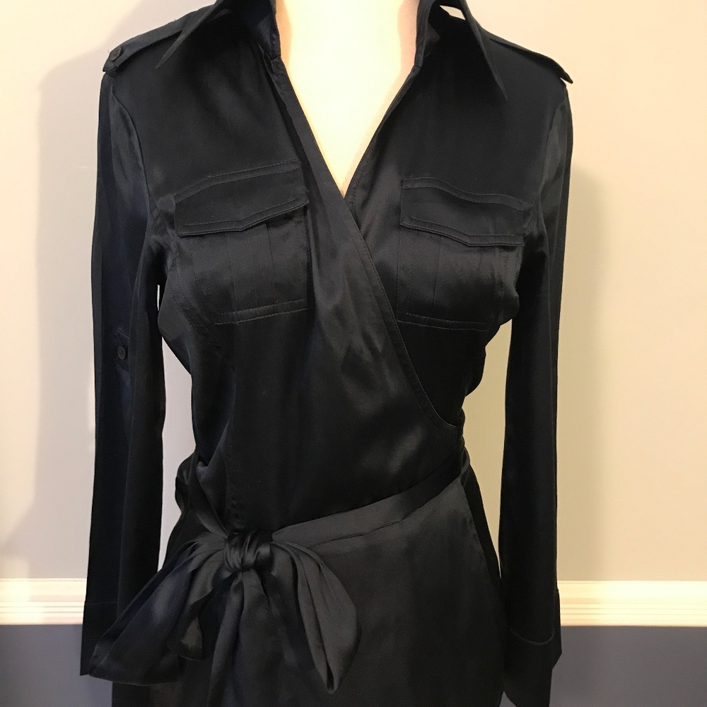 Diane Von Furstenberg Navy Silk "Revolution" Wrap Blouse-sz8
